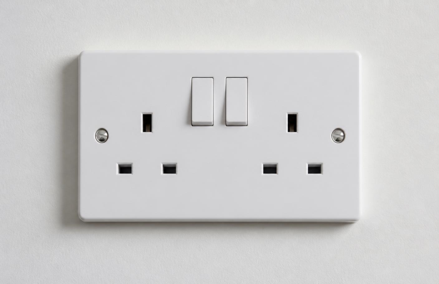 Sockets, Switches & Fault Finding